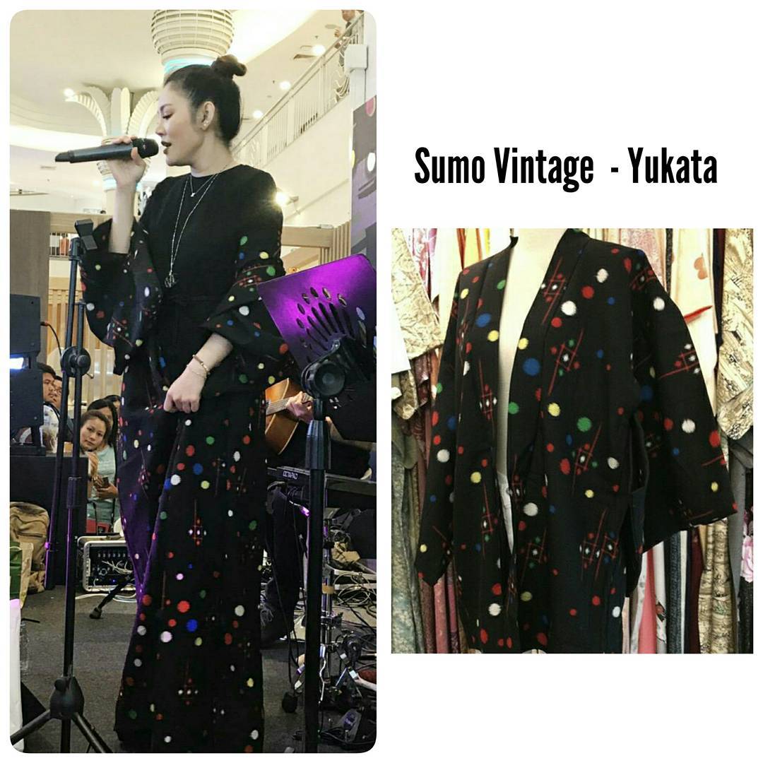 Customer wearing Sumo Vintage